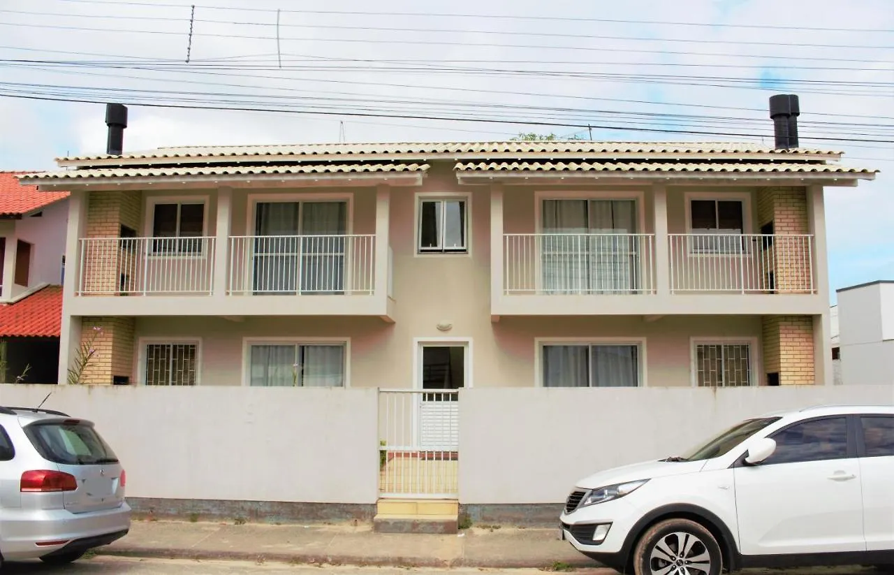 Apartamento Sunset, à 80 metros da praia Palhoça 0*,  Brasil